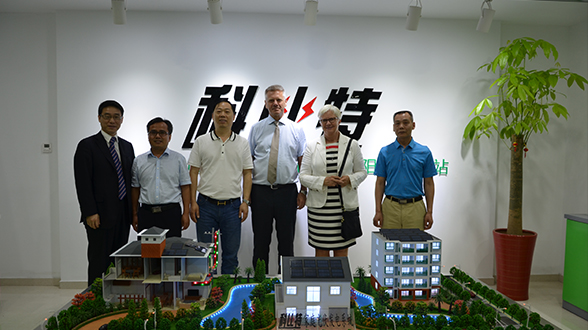 冰岛驻华大使司迪方考察万搏（中国）