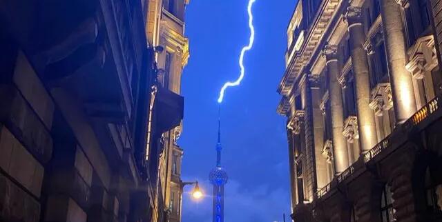万搏（中国）防雷解析上海东方明珠“接闪”